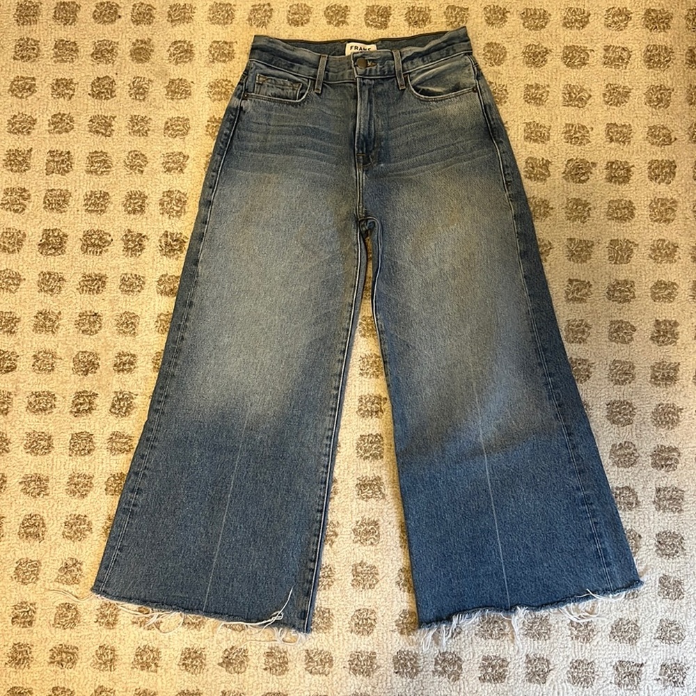 FRAME Denim Le Palazzo Crop Wide Flare
Leg Wayland Jeans